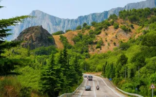 Пять миллионов потратят в Крыму на защиту дорог от камней