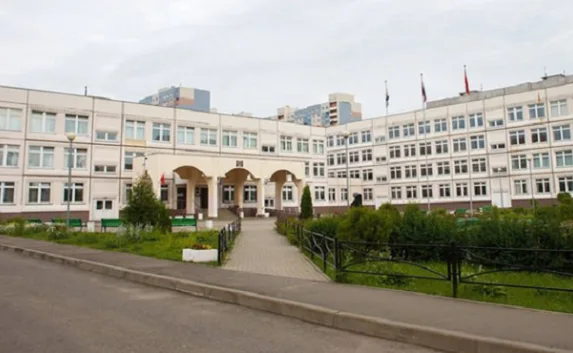 Подросток в Подмосковье пытался застрелить учителя в школе (фото, видео)