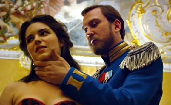 В Москве отменили премьеру «Матильды», а во Владивостоке скандальный фильм показали (фото)