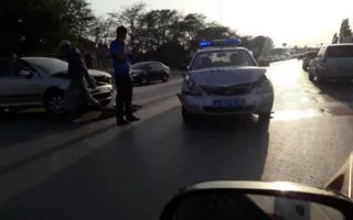 ДТП на трассе Симферополь—Феодосия: полицейский автомобиль врезался в иномарку (фото)