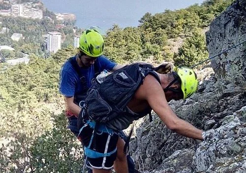 Крымские спасатели сняли с горы туриста из Нижневартовска