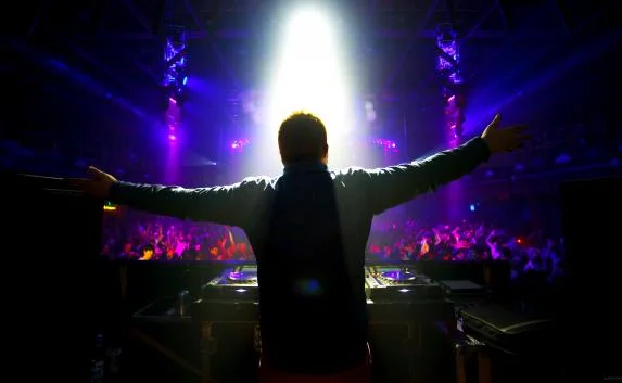 На фестивале Trancemission в Симферополе выступят Кристиан Бёрнс и DJ Feel (афиша)