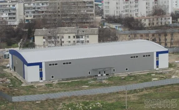 Ледовый дворец в Севастополе достроят за бюджетные деньги