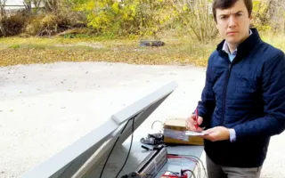 Молодой севастополец придумал, как повысить эффективность солнечных электростанций зимой (фото)