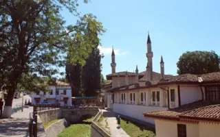 Ханский дворец в Бахчисарае официально перешёл в собственность Крыма