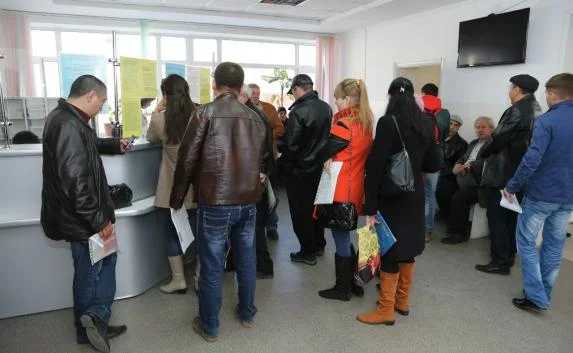 В государственных учреждениях Крыма появятся менеджеры по ликвидации очередей