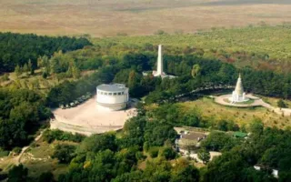 На Сапун-горе демонтируют кафе «Дикари»