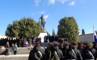 Траурный митинг прошёл в Севастополе в честь годовщины гибели линкора «Новороссийск» (фото)