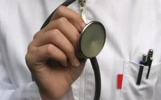 В Севастополе родителей детей-спортсменов заставили платить за бесплатный медосмотр