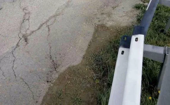  Дорога в Казачьей бухте будет разрушена из-за перегруза — эксперты