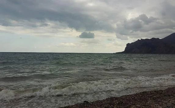 В Крыму порывистый ветер и до +15°: прогноз погоды на пятницу