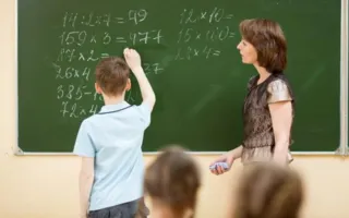 Родители школьников недовольны учебными заведениями России