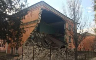 В Керчи обрушился корпус университета (фото)