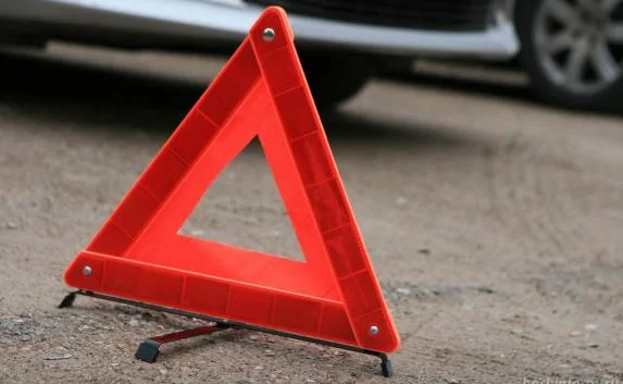 В Крыму столкнулись иномарка и ВАЗ, водитель госпитализирован