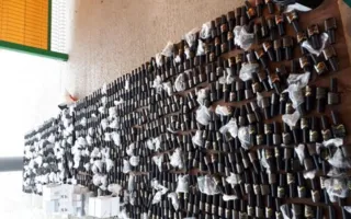 800 флаконов с лаком для ногтей изъяли крымские пограничники (фото, видео)