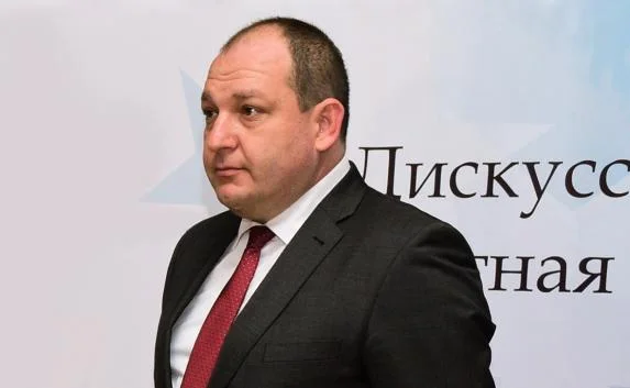Задержанного за взятку замглавы ФАС Крыма арестовал суд