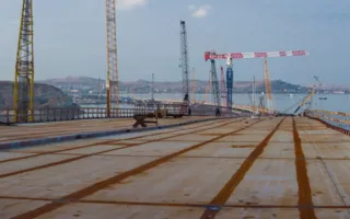 Завершилась сборка автомобильных пролетов Крымского моста со стороны Кубани (видео)