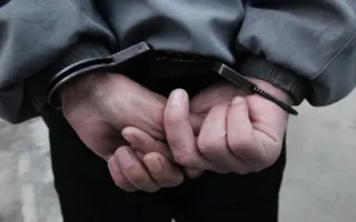 Разыскиваемого на Дальнем Востоке мужчину задержали в Крыму