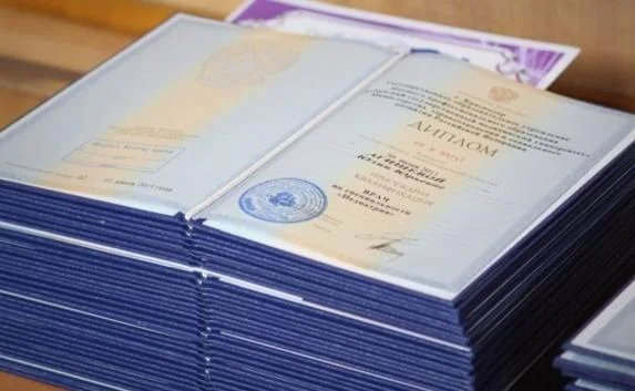 В горсовете Керчи работал депутат с «липовым» дипломом