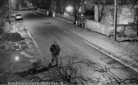 Полицейские разыскивают симферопольского автоподжигателя (фото)