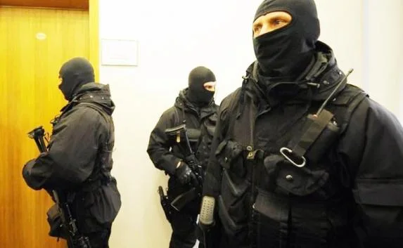В Симферополе у крымских татар изъяли религиозную литературу