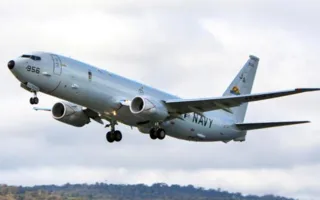 Военный самолет США пролетал над побережьем Севастополя