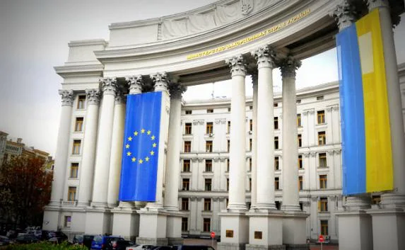 Глава МИД Украины назвал РФ «опасной для посещения» страной
