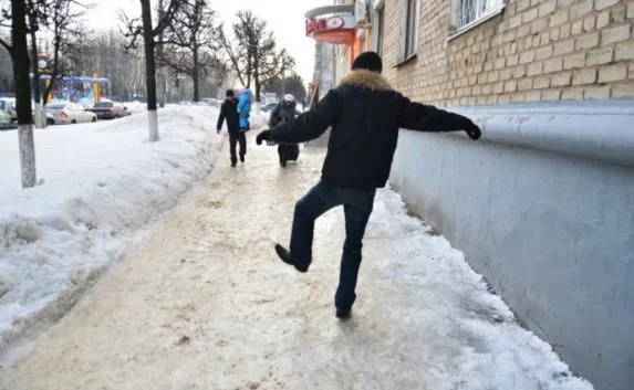 26 симферопольцев получили переломы на скользких дорогах