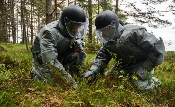 Осколочную бомбу времен войны обезвредили в Симферополе