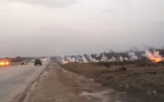 В Бахчисарйском районе самосвал оборвал ЛЭП, а в Керчи ВАЗ отправил байкера в больницу (видео)
