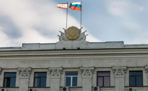 В Совмине кипят страсти: чиновники «бегают» от следствия, ФСБ проверяет ГУПы и министерства