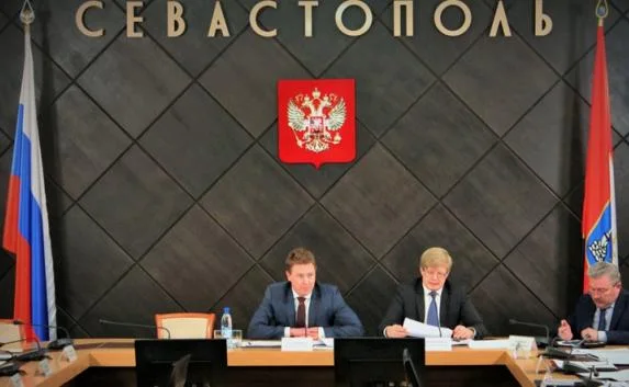 Власти Севастополя написали «Авганистан» и «оффицаильный» в рассылке для СМИ