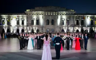 Юбилейный бал офицеров в Севастополе посвятят «Бегущим по волнам» (фото, видео)