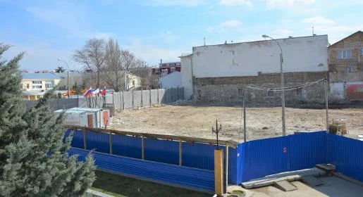 В Симферополе полностью снесли театр кукол (фото)