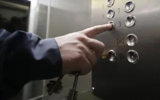Семья погибших в симферопольском лифте женщины и ребёнка получила «ничтожную» компенсацию в 200 тысяч