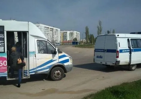 Пенсионер напал на водителя маршрутки за отказ остановиться 