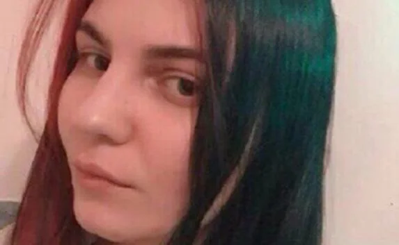 17-летнюю крымчанку Карину Сумарокову ищут уже несколько недель (фото)