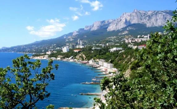 На месте самостроев в Алуште откроется большая пешеходная зона