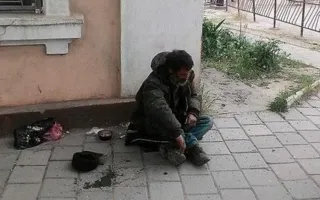 Керчане просят помочь бездомному, попавшему в рабство (фото)