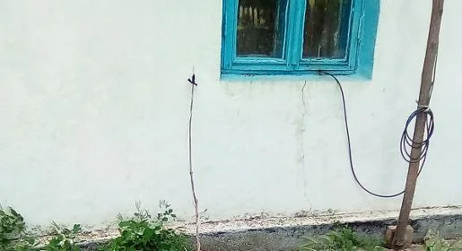 Ребенка ударило током в Джанкойском районе из-за незаконно подключенного к электросети дома