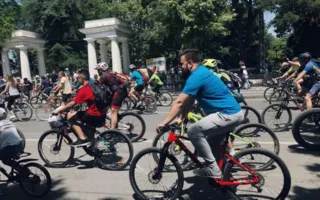 В Севастополе ударили «ВелоПобедой» по бездорожью (фото, видео)