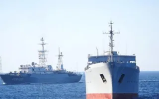 Два украинских боевых корабля зашли в Керченский пролив