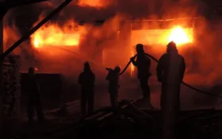 В Мысовом горел рыбный цех