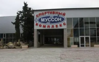 Приставы Севастополя выгоняют детей из СК «Муссон», открытого к приезду Путина