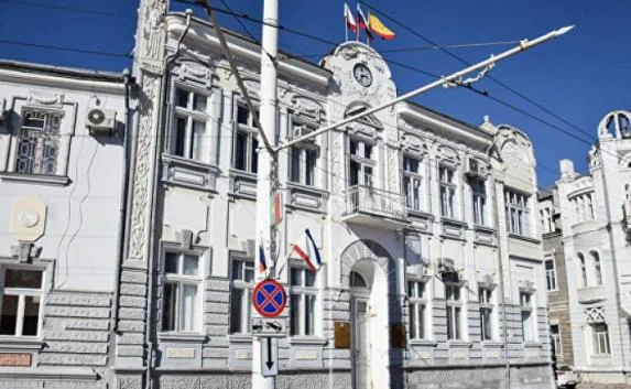 Евпаторийскую администрацию временно передали в руки главы горсовета (видео)