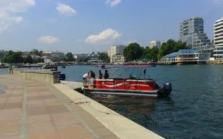 Севморпорт тонет под тяжестью собственных долгов (фото)