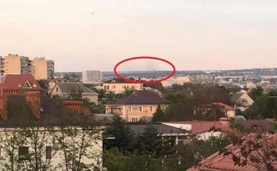 Полигон в Каменке, превращенный в свалку, горит уже больше недели