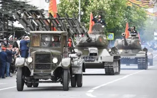 Парад Победы в Севастополе возглавила «Катюша» (фото, видео)
