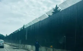 Военные «прячут» море от местных жителей на ЮБК за железным забором (фото)
