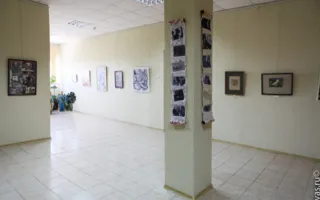Открылась выставка памяти директора и основателя Севастопольской детской художественной школы Евгения Кольченко